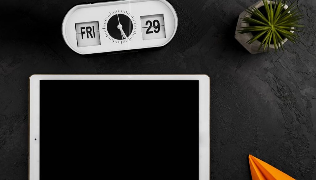 The Best Time to Post on Social Media in Bangladesh